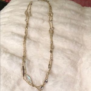 Kendra Scott necklace